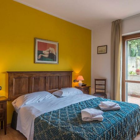 Hotel Le Rocce Magione Luaran gambar