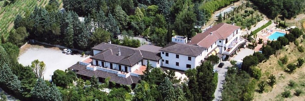 Hotel Le Rocce Magione Luaran gambar