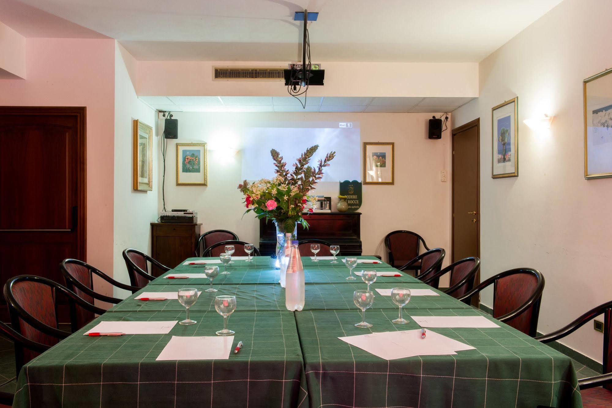 Hotel Le Rocce Magione Luaran gambar