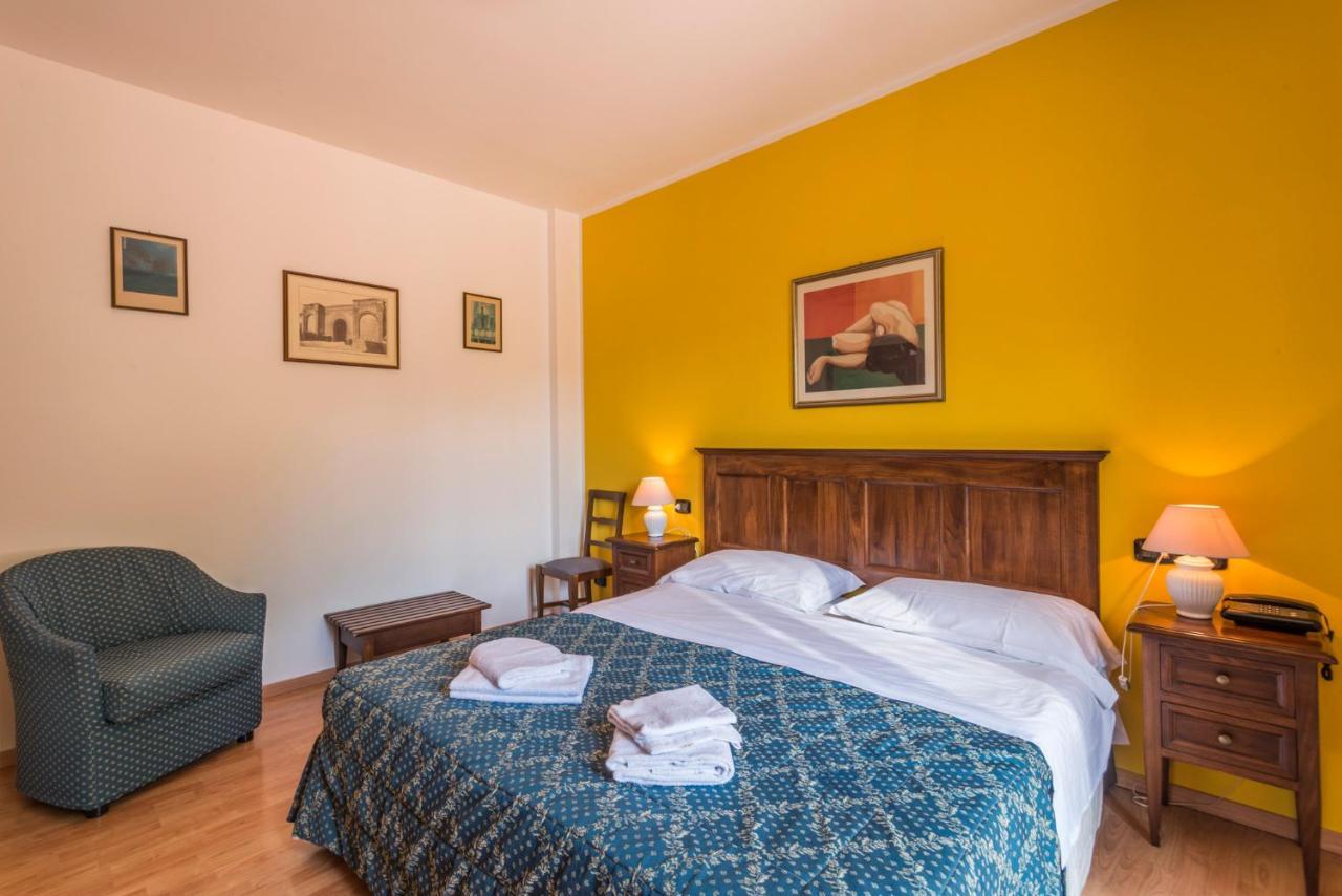 Hotel Le Rocce Magione Luaran gambar