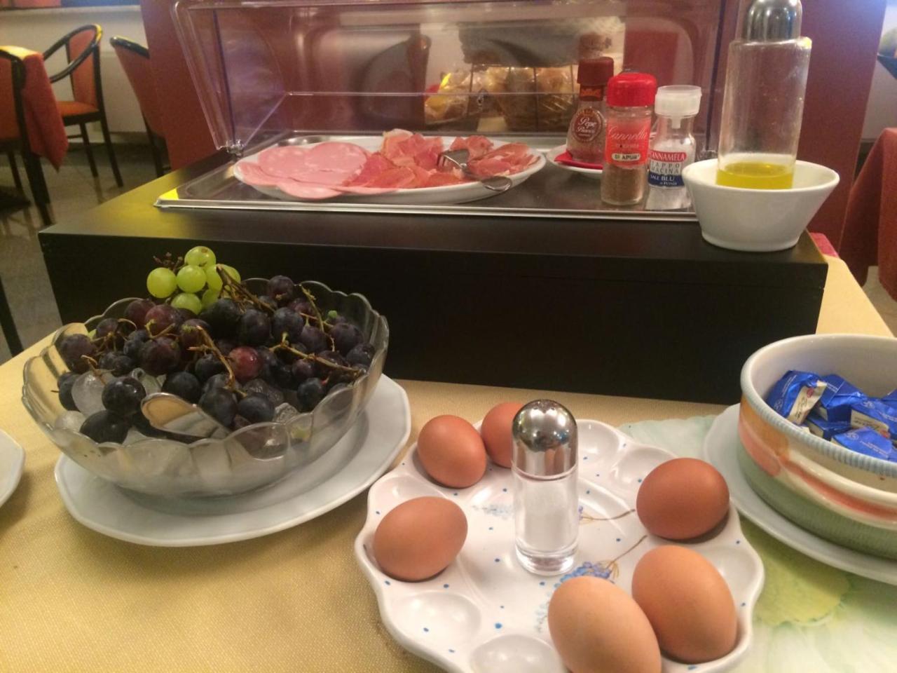 Hotel Le Rocce Magione Luaran gambar